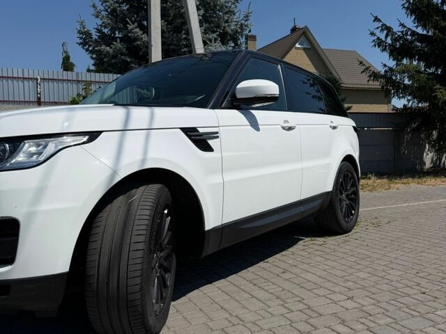 Білий Ленд Ровер Range Rover Sport, об'ємом двигуна 2.99 л та пробігом 142 тис. км за 25700 $, фото 4 на Automoto.ua