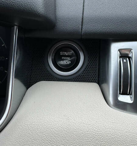 Белый Ленд Ровер Рендж Ровер Спорт, объемом двигателя 2.99 л и пробегом 167 тыс. км за 27300 $, фото 17 на Automoto.ua