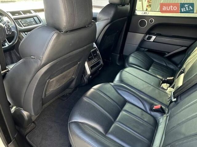 Белый Ленд Ровер Рендж Ровер Спорт, объемом двигателя 3 л и пробегом 195 тыс. км за 20800 $, фото 19 на Automoto.ua