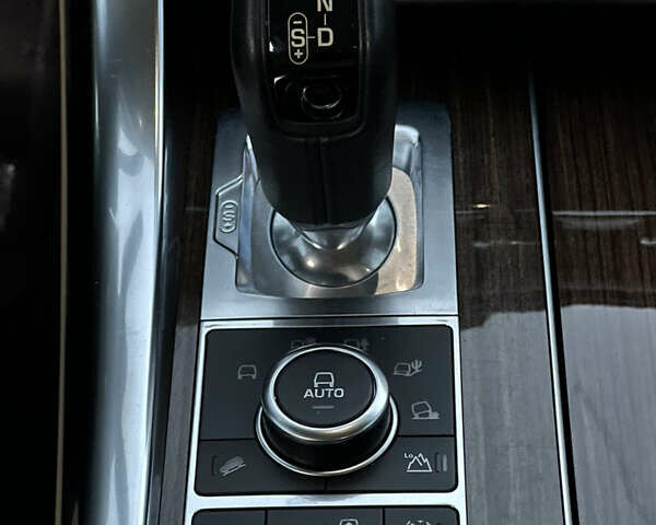 Білий Ленд Ровер Range Rover Sport, об'ємом двигуна 3 л та пробігом 173 тис. км за 24999 $, фото 21 на Automoto.ua