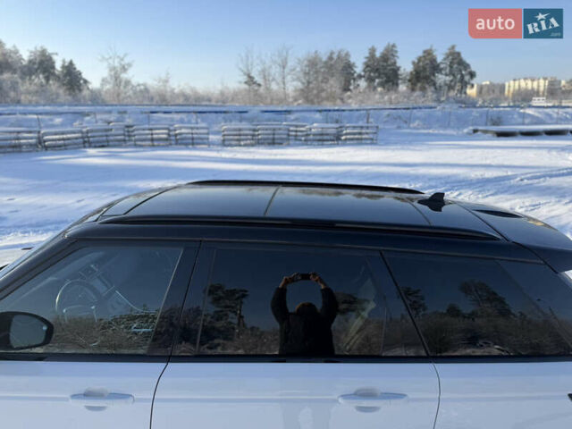 Белый Ленд Ровер Рендж Ровер Спорт, объемом двигателя 3 л и пробегом 259 тыс. км за 28500 $, фото 10 на Automoto.ua