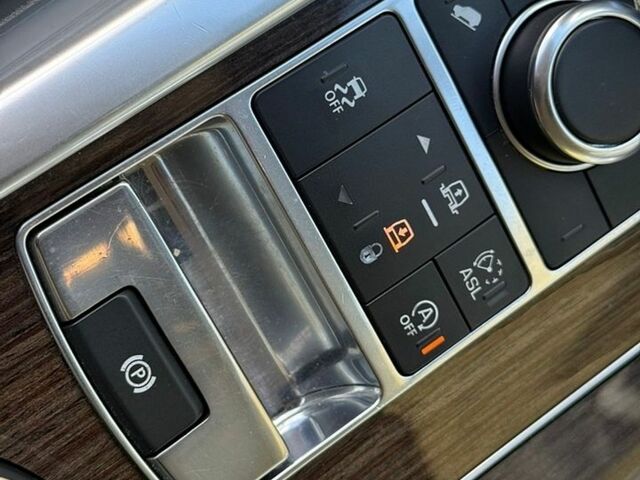 Білий Ленд Ровер Range Rover Sport, об'ємом двигуна 3 л та пробігом 171 тис. км за 24500 $, фото 26 на Automoto.ua