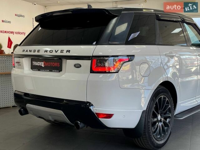 Білий Ленд Ровер Range Rover Sport, об'ємом двигуна 3 л та пробігом 203 тис. км за 22490 $, фото 8 на Automoto.ua