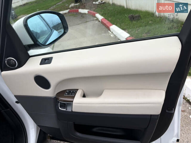 Білий Ленд Ровер Range Rover Sport, об'ємом двигуна 2.99 л та пробігом 98 тис. км за 32999 $, фото 20 на Automoto.ua