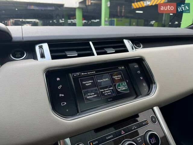Білий Ленд Ровер Range Rover Sport, об'ємом двигуна 2.99 л та пробігом 167 тис. км за 25990 $, фото 22 на Automoto.ua