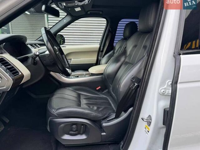 Білий Ленд Ровер Range Rover Sport, об'ємом двигуна 2.99 л та пробігом 167 тис. км за 23990 $, фото 10 на Automoto.ua