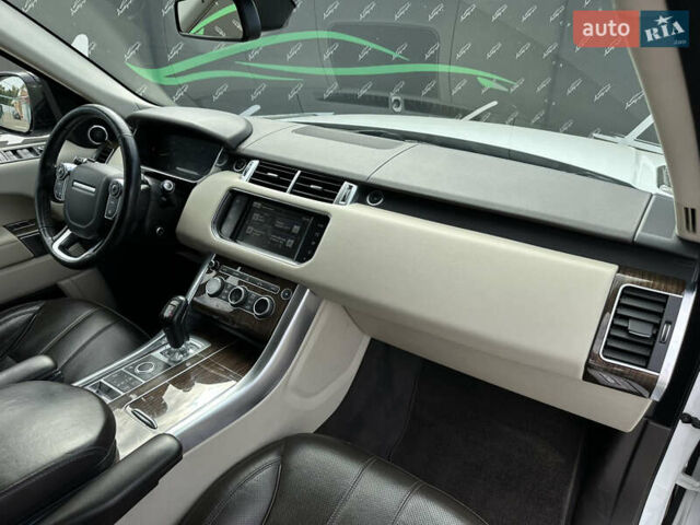 Білий Ленд Ровер Range Rover Sport, об'ємом двигуна 2.99 л та пробігом 164 тис. км за 31999 $, фото 24 на Automoto.ua