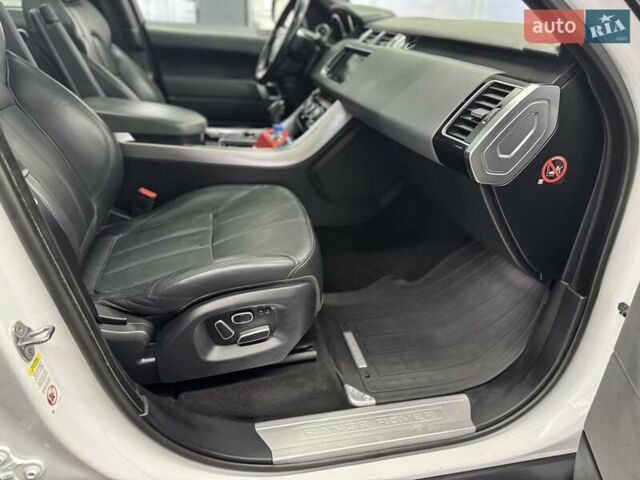 Белый Ленд Ровер Рендж Ровер Спорт, объемом двигателя 3 л и пробегом 146 тыс. км за 24500 $, фото 27 на Automoto.ua