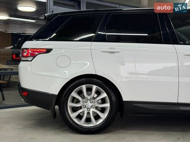 Білий Ленд Ровер Range Rover Sport, об'ємом двигуна 2.99 л та пробігом 99 тис. км за 28500 $, фото 13 на Automoto.ua