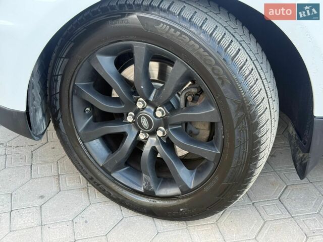 Білий Ленд Ровер Range Rover Sport, об'ємом двигуна 3 л та пробігом 171 тис. км за 22500 $, фото 63 на Automoto.ua
