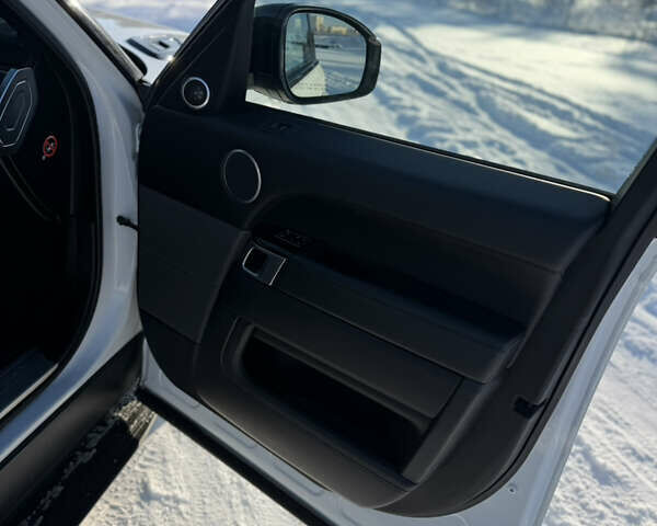 Белый Ленд Ровер Рендж Ровер Спорт, объемом двигателя 3 л и пробегом 259 тыс. км за 28500 $, фото 17 на Automoto.ua