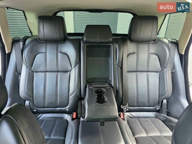 Білий Ленд Ровер Range Rover Sport, об'ємом двигуна 3 л та пробігом 194 тис. км за 23777 $, фото 51 на Automoto.ua