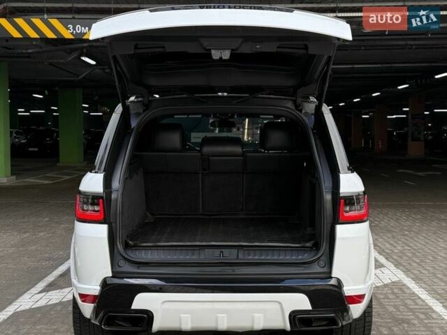 Белый Ленд Ровер Рендж Ровер Спорт, объемом двигателя 3 л и пробегом 261 тыс. км за 26990 $, фото 9 на Automoto.ua