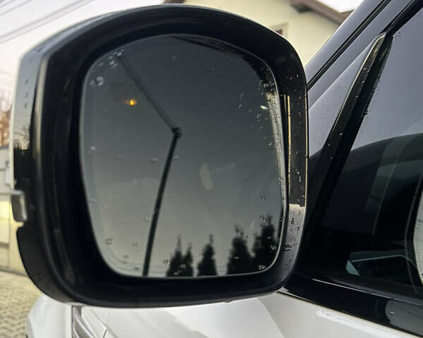 Білий Ленд Ровер Range Rover Sport, об'ємом двигуна 3 л та пробігом 173 тис. км за 24999 $, фото 25 на Automoto.ua