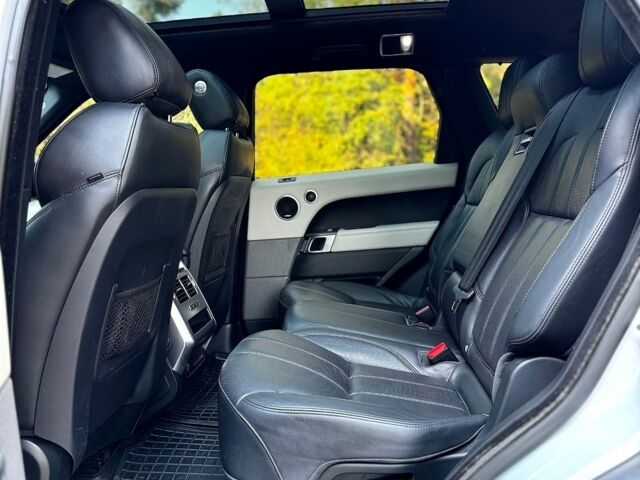 Білий Ленд Ровер Range Rover Sport, об'ємом двигуна 2.99 л та пробігом 197 тис. км за 24777 $, фото 19 на Automoto.ua