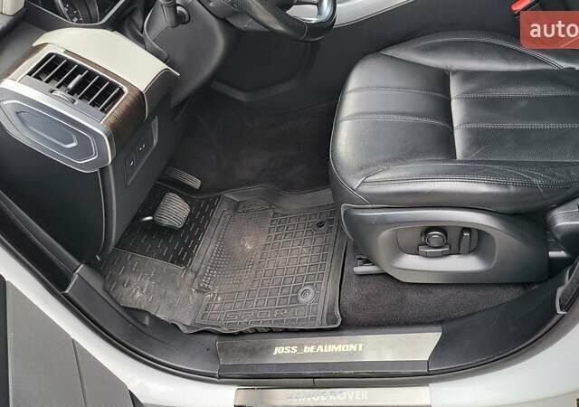 Білий Ленд Ровер Range Rover Sport, об'ємом двигуна 2.99 л та пробігом 215 тис. км за 27000 $, фото 13 на Automoto.ua
