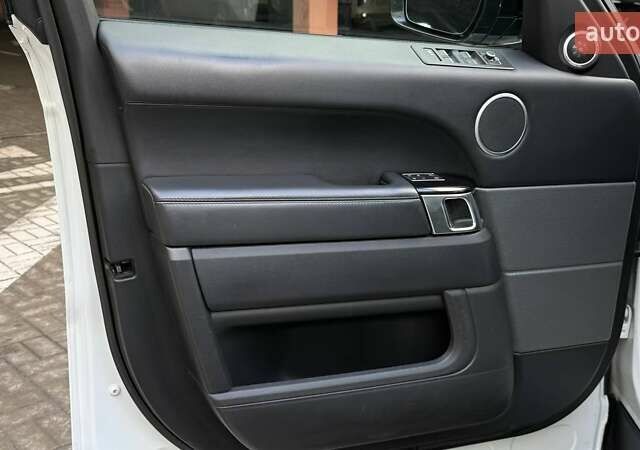 Білий Ленд Ровер Range Rover Sport, об'ємом двигуна 3 л та пробігом 261 тис. км за 26990 $, фото 18 на Automoto.ua