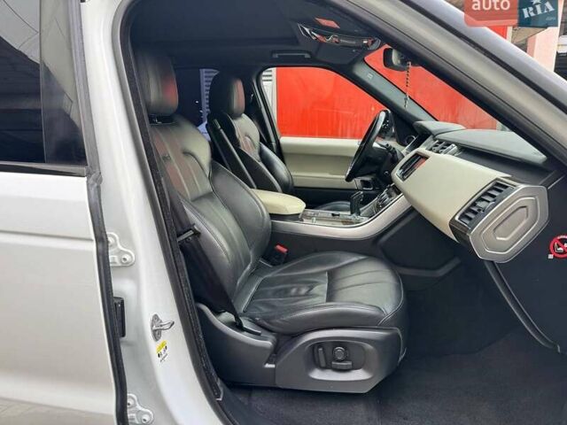 Білий Ленд Ровер Range Rover Sport, об'ємом двигуна 2.99 л та пробігом 167 тис. км за 23990 $, фото 13 на Automoto.ua