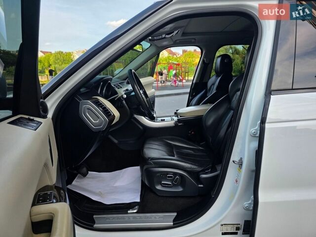 Білий Ленд Ровер Range Rover Sport, об'ємом двигуна 3 л та пробігом 194 тис. км за 23777 $, фото 43 на Automoto.ua