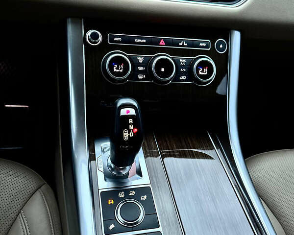 Белый Ленд Ровер Рендж Ровер Спорт, объемом двигателя 2.99 л и пробегом 104 тыс. км за 29500 $, фото 43 на Automoto.ua