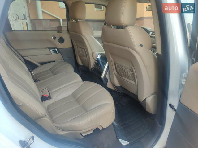 Білий Ленд Ровер Range Rover Sport, об'ємом двигуна 2.99 л та пробігом 219 тис. км за 23000 $, фото 9 на Automoto.ua