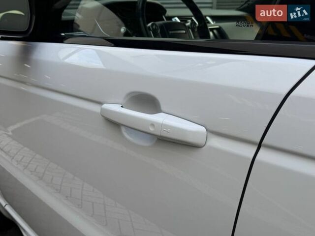 Белый Ленд Ровер Рендж Ровер Спорт, объемом двигателя 3 л и пробегом 261 тыс. км за 26990 $, фото 16 на Automoto.ua