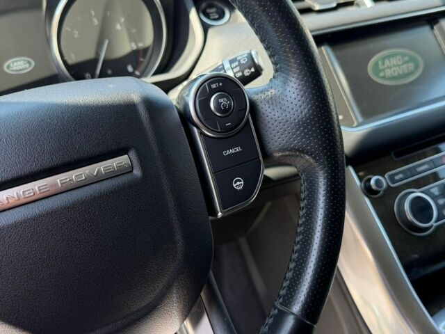 Білий Ленд Ровер Range Rover Sport, об'ємом двигуна 2.99 л та пробігом 142 тис. км за 25700 $, фото 23 на Automoto.ua