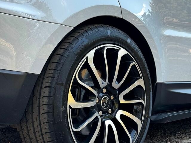 Білий Ленд Ровер Range Rover Sport, об'ємом двигуна 2.99 л та пробігом 197 тис. км за 24777 $, фото 10 на Automoto.ua
