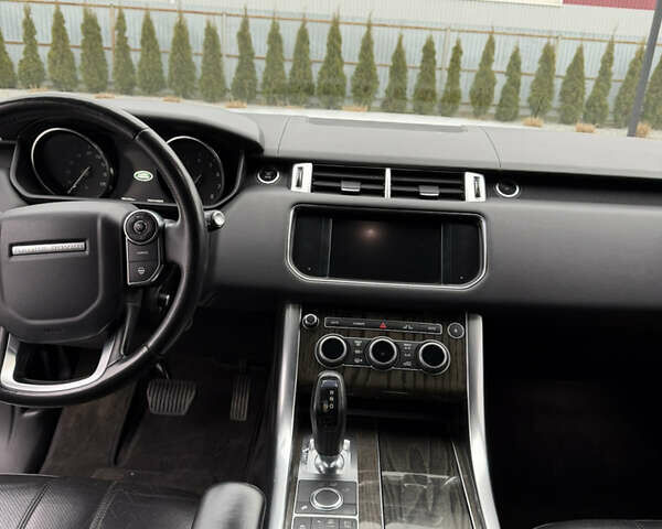 Білий Ленд Ровер Range Rover Sport, об'ємом двигуна 3 л та пробігом 195 тис. км за 24500 $, фото 31 на Automoto.ua