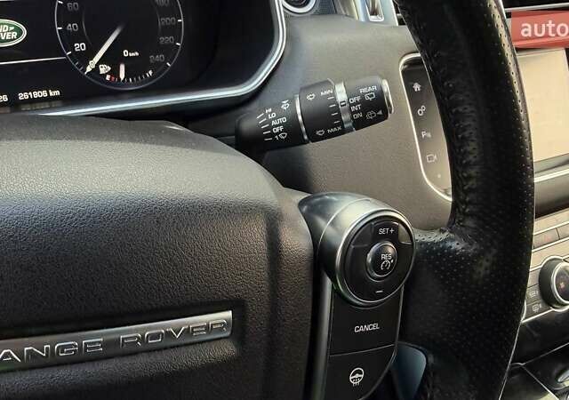 Білий Ленд Ровер Range Rover Sport, об'ємом двигуна 3 л та пробігом 261 тис. км за 26990 $, фото 23 на Automoto.ua