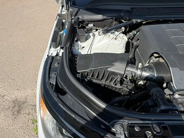 Білий Ленд Ровер Range Rover Sport, об'ємом двигуна 3 л та пробігом 215 тис. км за 22800 $, фото 60 на Automoto.ua