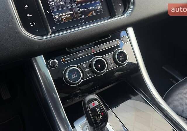 Білий Ленд Ровер Range Rover Sport, об'ємом двигуна 3 л та пробігом 261 тис. км за 26990 $, фото 28 на Automoto.ua