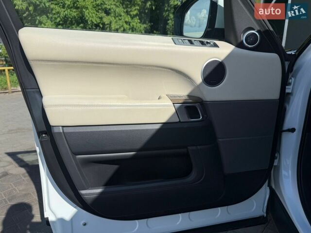Білий Ленд Ровер Range Rover Sport, об'ємом двигуна 3 л та пробігом 171 тис. км за 22500 $, фото 18 на Automoto.ua