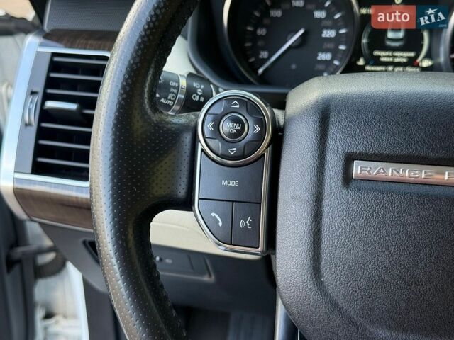Білий Ленд Ровер Range Rover Sport, об'ємом двигуна 3 л та пробігом 171 тис. км за 24500 $, фото 39 на Automoto.ua