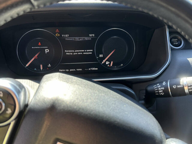 Білий Ленд Ровер Range Rover Sport, об'ємом двигуна 3 л та пробігом 170 тис. км за 24300 $, фото 10 на Automoto.ua