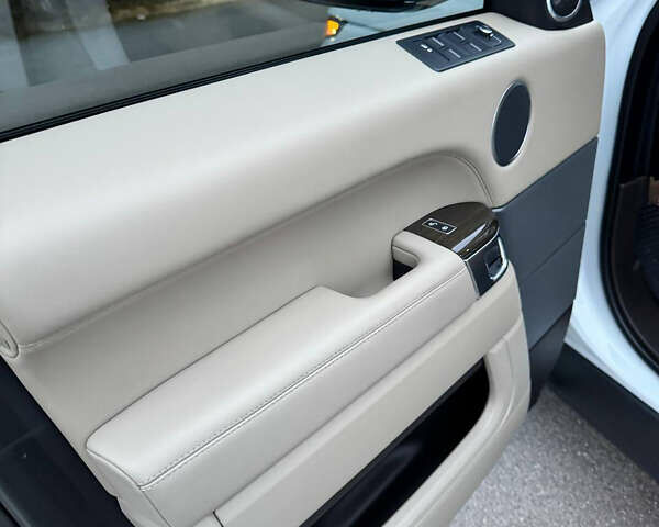 Белый Ленд Ровер Рендж Ровер Спорт, объемом двигателя 2.99 л и пробегом 104 тыс. км за 29500 $, фото 20 на Automoto.ua