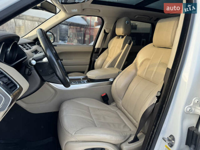 Белый Ленд Ровер Рендж Ровер Спорт, объемом двигателя 2.99 л и пробегом 172 тыс. км за 25500 $, фото 10 на Automoto.ua