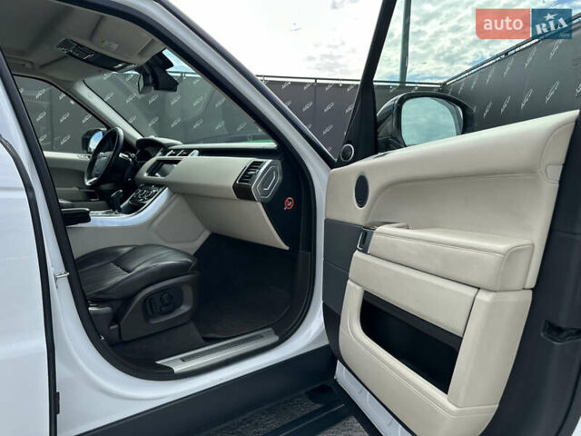 Білий Ленд Ровер Range Rover Sport, об'ємом двигуна 2.99 л та пробігом 164 тис. км за 31999 $, фото 21 на Automoto.ua
