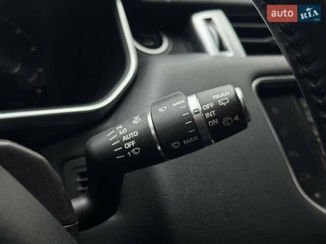 Білий Ленд Ровер Range Rover Sport, об'ємом двигуна 3 л та пробігом 261 тис. км за 28990 $, фото 18 на Automoto.ua