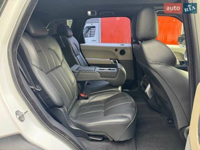 Білий Ленд Ровер Range Rover Sport, об'ємом двигуна 2.99 л та пробігом 167 тис. км за 23990 $, фото 12 на Automoto.ua