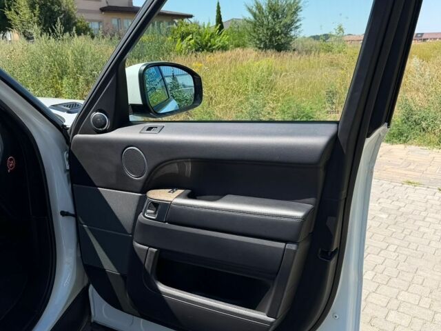 Білий Ленд Ровер Range Rover Sport, об'ємом двигуна 2.99 л та пробігом 142 тис. км за 25700 $, фото 37 на Automoto.ua