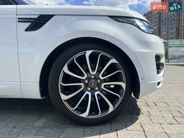 Білий Ленд Ровер Range Rover Sport, об'ємом двигуна 3 л та пробігом 126 тис. км за 29500 $, фото 47 на Automoto.ua