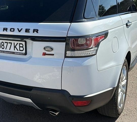 Білий Ленд Ровер Range Rover Sport, об'ємом двигуна 3 л та пробігом 215 тис. км за 22800 $, фото 15 на Automoto.ua
