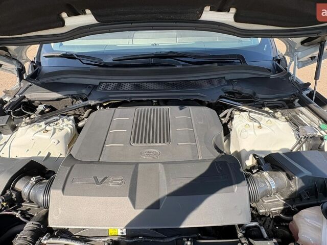 Білий Ленд Ровер Range Rover Sport, об'ємом двигуна 3 л та пробігом 215 тис. км за 22800 $, фото 59 на Automoto.ua
