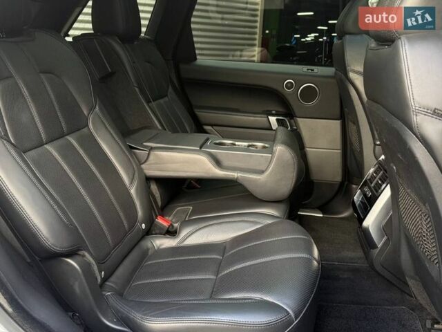 Белый Ленд Ровер Рендж Ровер Спорт, объемом двигателя 3 л и пробегом 261 тыс. км за 26990 $, фото 13 на Automoto.ua