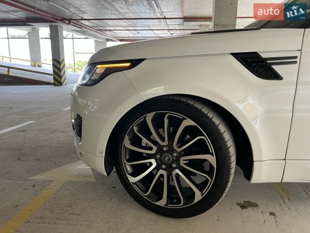 Білий Ленд Ровер Range Rover Sport, об'ємом двигуна 3 л та пробігом 126 тис. км за 29500 $, фото 45 на Automoto.ua
