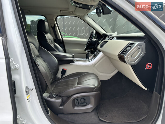 Білий Ленд Ровер Range Rover Sport, об'ємом двигуна 2.99 л та пробігом 164 тис. км за 22000 $, фото 22 на Automoto.ua