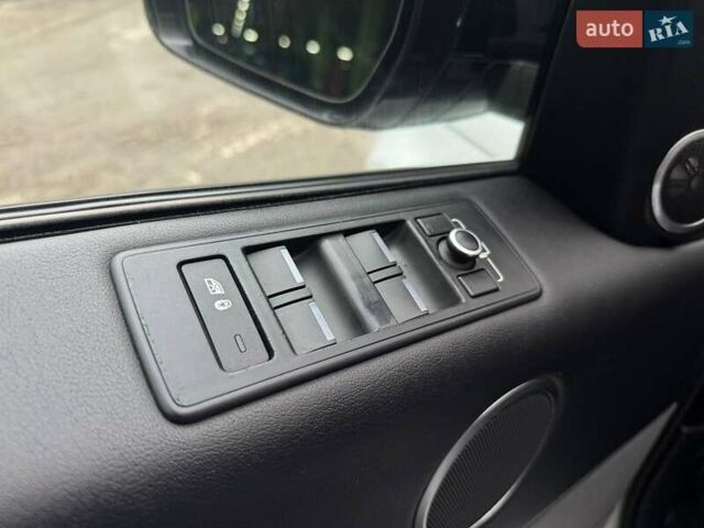 Білий Ленд Ровер Range Rover Sport, об'ємом двигуна 3 л та пробігом 261 тис. км за 28990 $, фото 13 на Automoto.ua