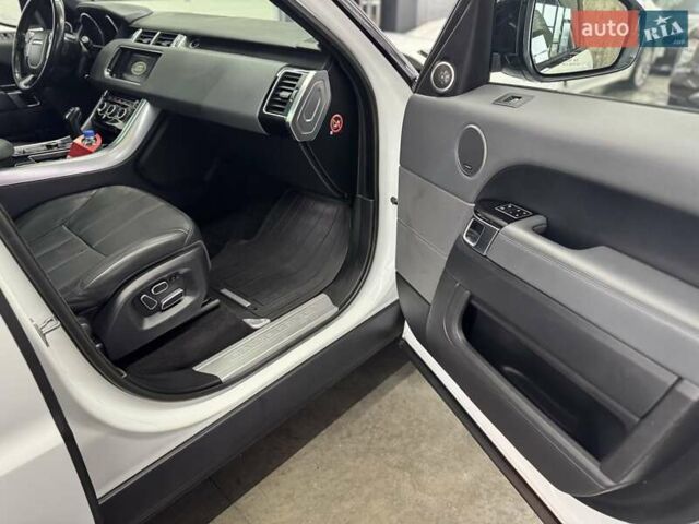 Белый Ленд Ровер Рендж Ровер Спорт, объемом двигателя 3 л и пробегом 146 тыс. км за 24500 $, фото 26 на Automoto.ua