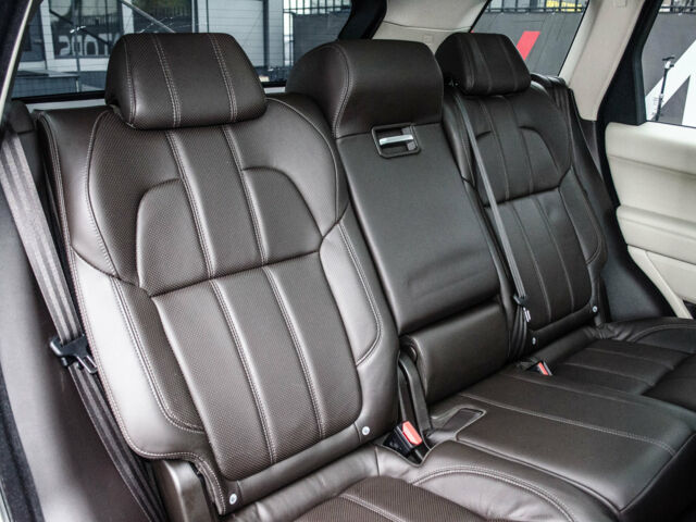 Білий Ленд Ровер Range Rover Sport, об'ємом двигуна 3 л та пробігом 81 тис. км за 55000 $, фото 65 на Automoto.ua